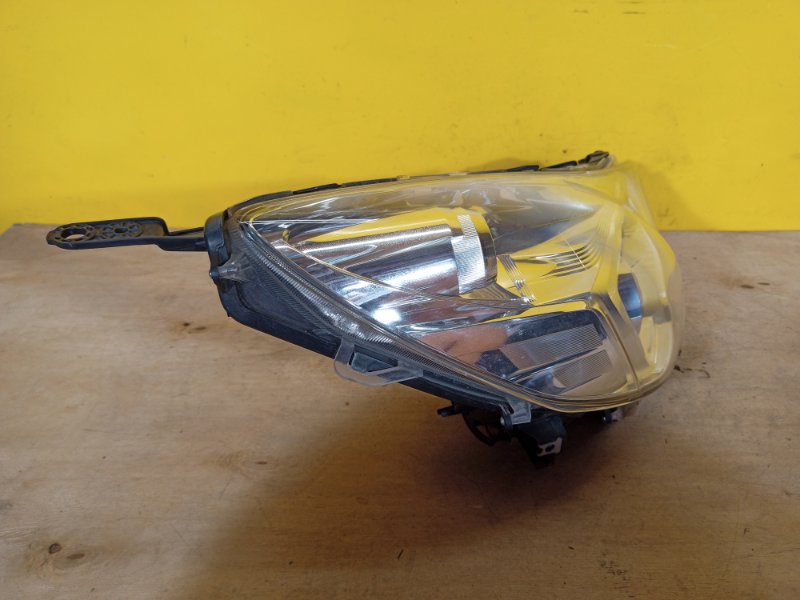 Фара правая OUTBACK 09-14 BR