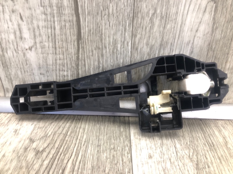 Кронштейн ручки двери задний левый 500L (330) 12-17 2013 HATCHBACK 1.4 16V TURBO Кронштейн ручки двери задний левый 500L (330) 12-17 2013 HATCHBACK 1.4 16V TURBO