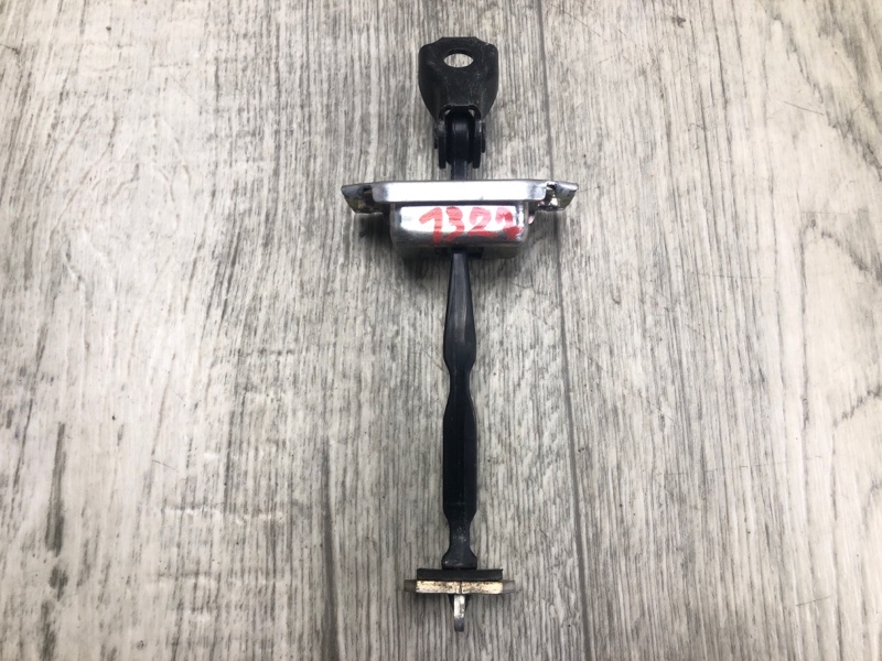 Ограничитель двери передний левый NISSAN QASHQAI/ROGUE SPORT 14- J11 2.0L MR20DD Ограничитель двери передний левый NISSAN QASHQAI/ROGUE SPORT 14- J11 2.0L MR20DD