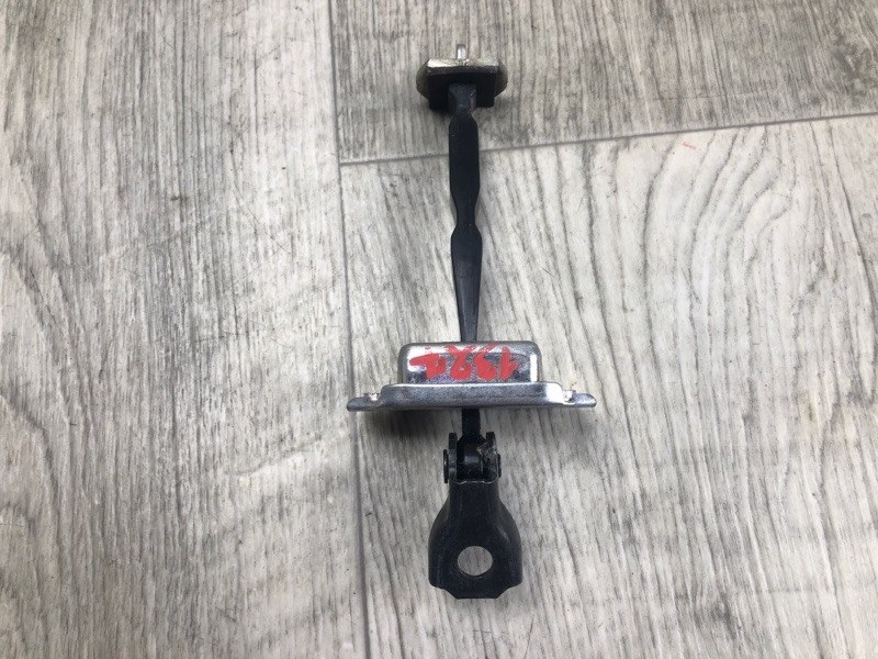 Ограничитель двери передний правый QASHQAI/ROGUE SPORT 14- 2020 J11 2.0L MR20DD