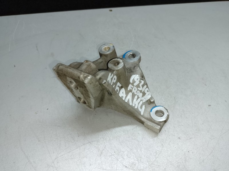 Крепление балки подвески переднее правое TLX 14-17 2016 2.4 K24W7