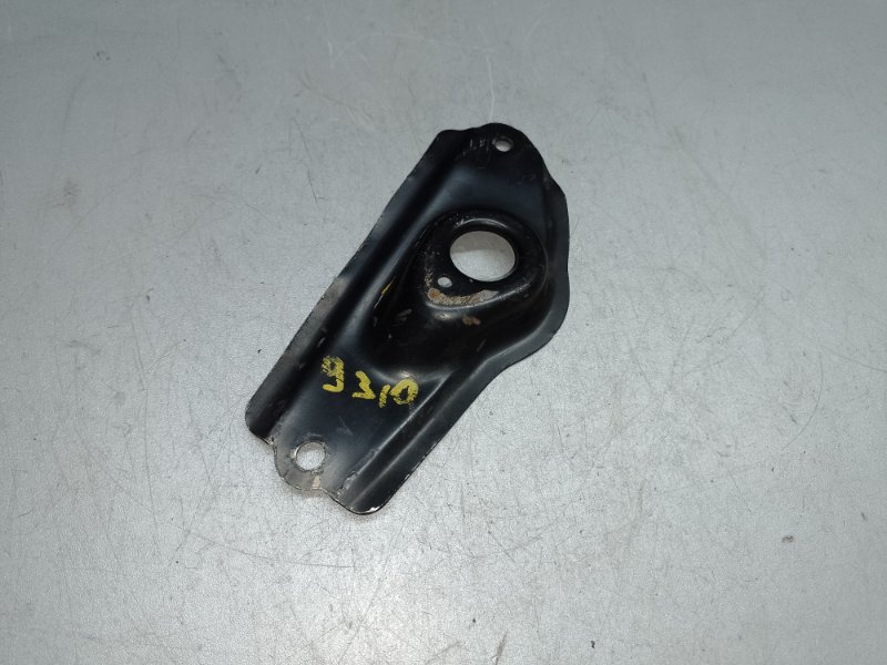 Крепление радиатора правое TLX 14-17 2016 2.4 K24W7