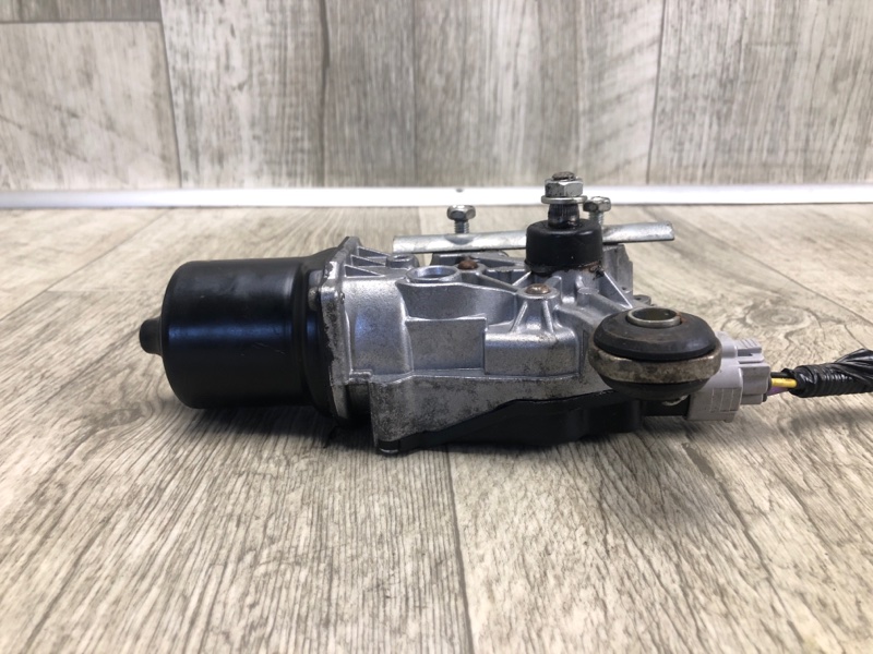 Моторчик стеклоочистителя NISSAN QASHQAI/ROGUE SPORT 14- J11 2.0L MR20DD