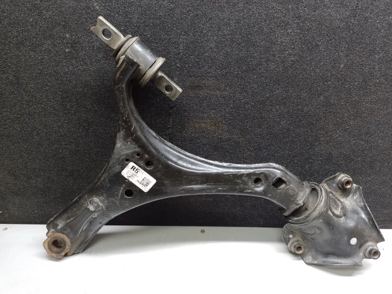 Рычаг передней подвески нижний правый TLX 14-17 2016 2.4 K24W7