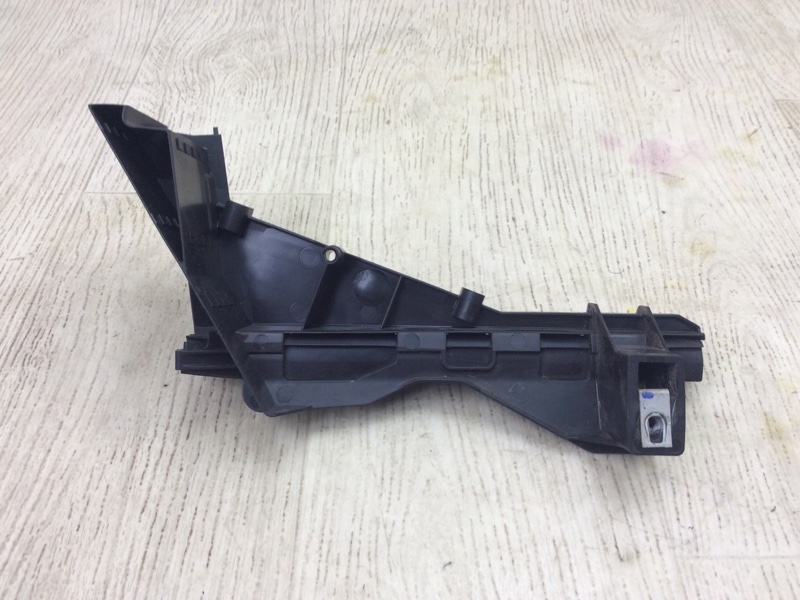 Направляющая стекла двери задняя правая FUSION 14- 2017 SEDAN C20HDTX