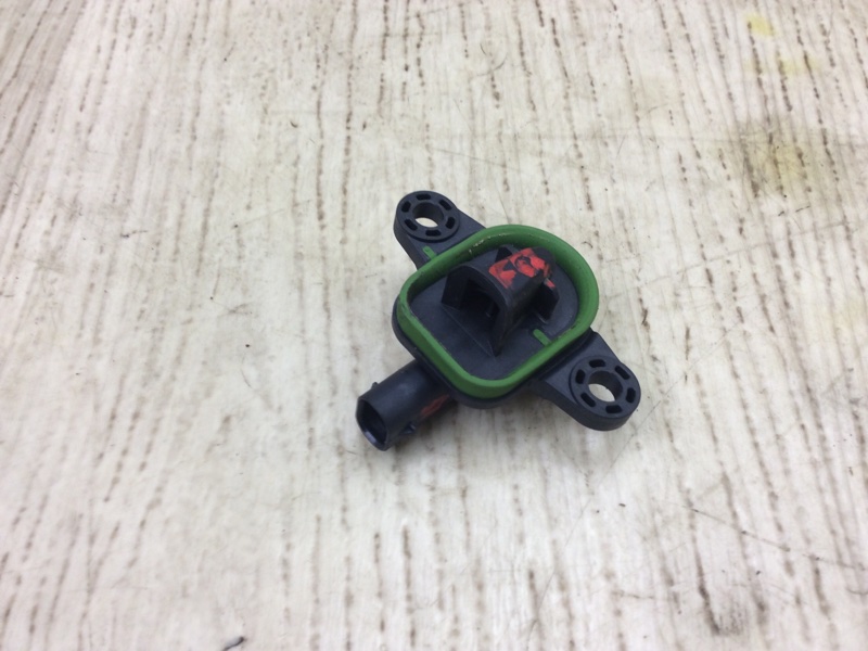 Датчик удара передний правый FORD FUSION 14- 2017 SEDAN C20HDTX HS7Z-14B345-AA Б/У