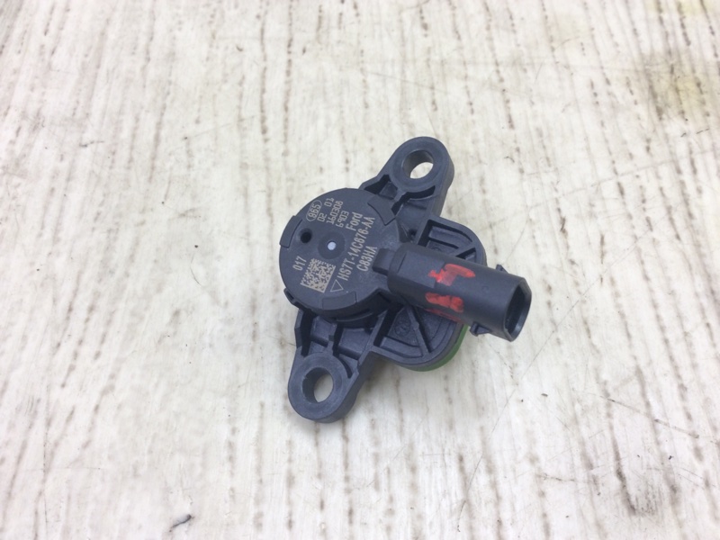 Датчик удара передний правый FUSION 14- 2017 SEDAN C20HDTX