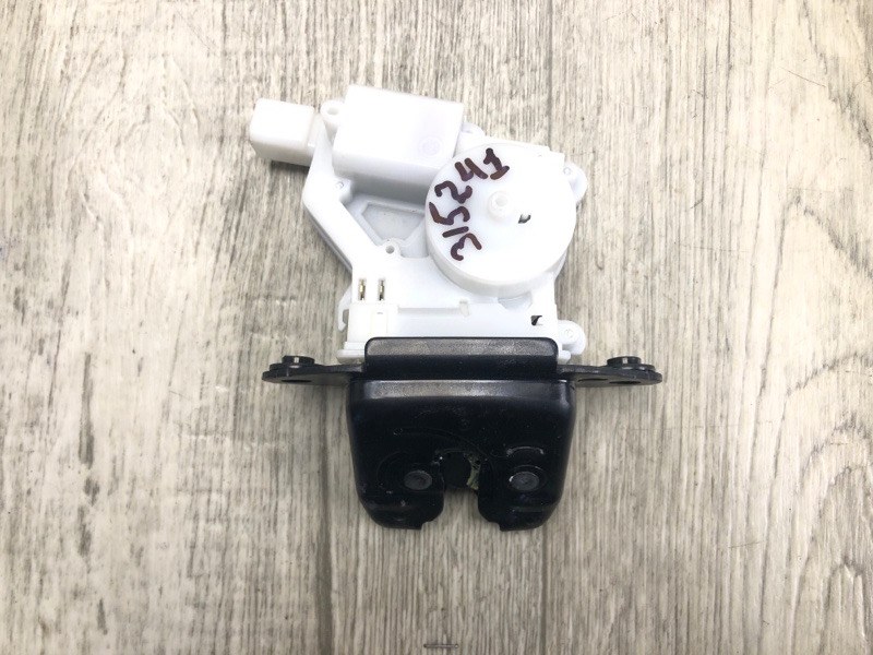 Замок крышки багажника QASHQAI/ROGUE SPORT 14- 2020 J11 2.0L MR20DD