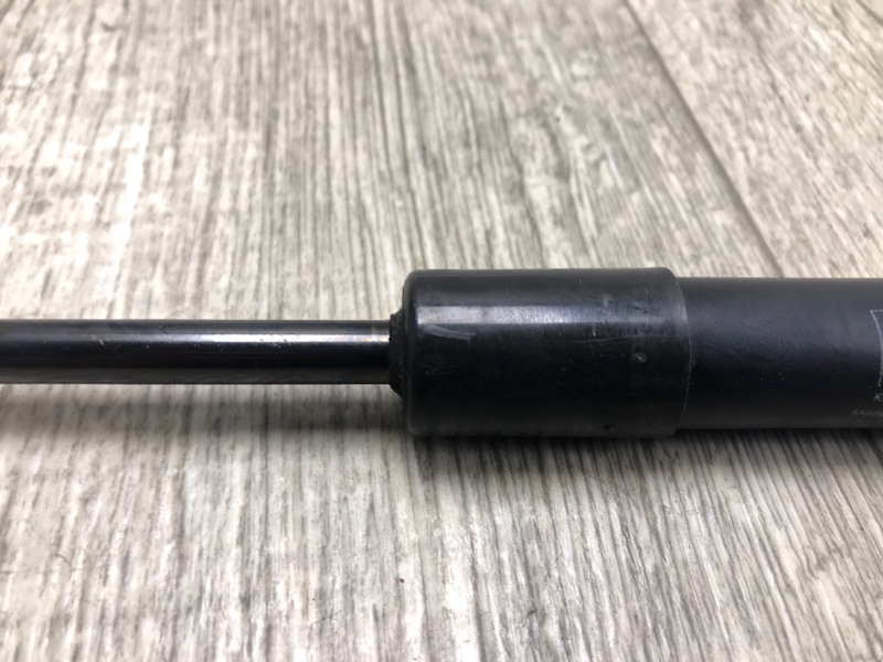 Амортизатор капота 500L (330) 12-17 2013 Hatchback 1.4 16V TURBO