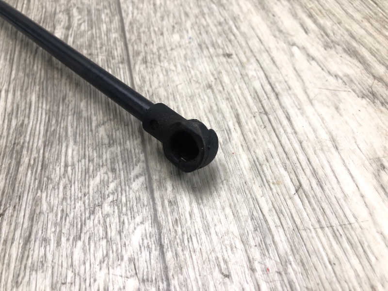 Амортизатор капота 500L (330) 12-17 2013 HATCHBACK 1.4 16V TURBO