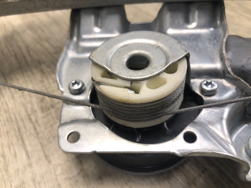 Стеклоподъемник передний правый QASHQAI/ROGUE SPORT 14- 2020 J11 2.0L MR20DD Стеклоподъемник передний правый QASHQAI/ROGUE SPORT 14- 2020 J11 2.0L MR20DD