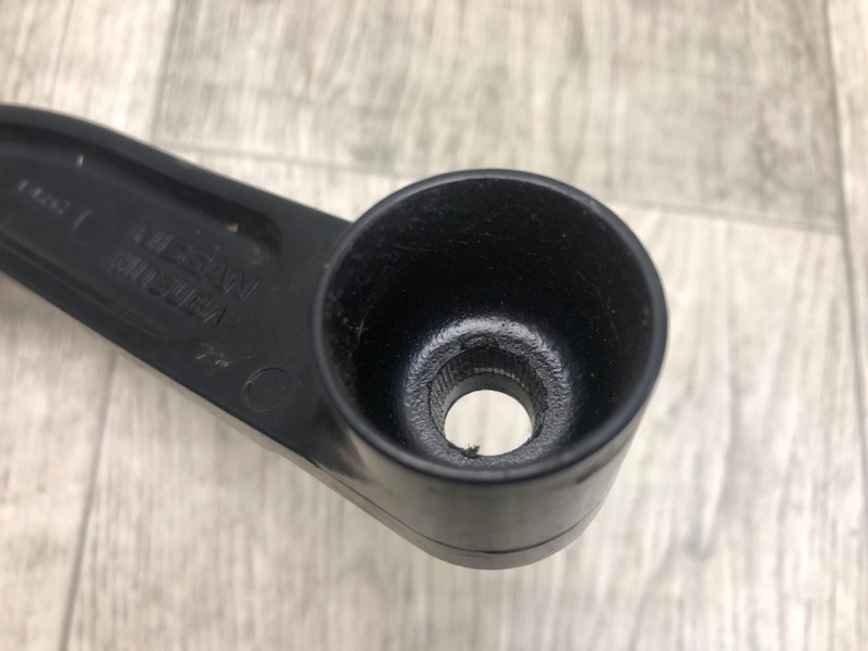 Поводок стеклоочистителя передний левый QASHQAI/ROGUE SPORT 14- 2020 J11 2.0L MR20DD