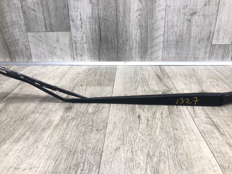 Поводок стеклоочистителя передний правый QASHQAI/ROGUE SPORT 14- 2020 J11 2.0L MR20DD