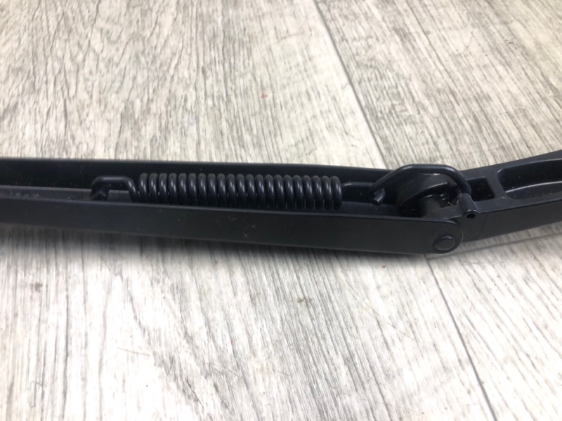 Поводок стеклоочистителя передний правый QASHQAI/ROGUE SPORT 14- 2020 J11 2.0L MR20DD