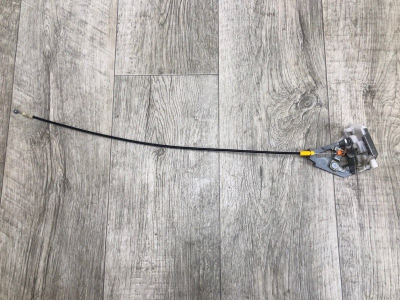 Замок борта левый OUTLANDER XL 05-13 2007 2.4 4B12