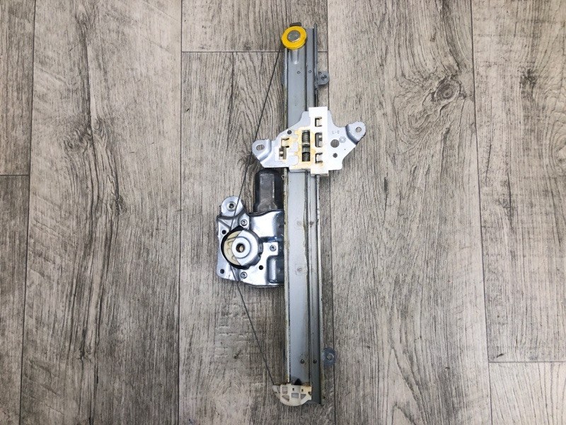 Запчасть стеклоподъемник задний левый NISSAN QASHQAI/ROGUE SPORT 14- 2020 J11 2.0L MR20DD 82721-6MA0B Б/У Стеклоподъемник задний левый NISSAN QASHQAI/ROGUE SPORT 14- 2020 J11 2.0L MR20DD 82721-6MA0B Б/У