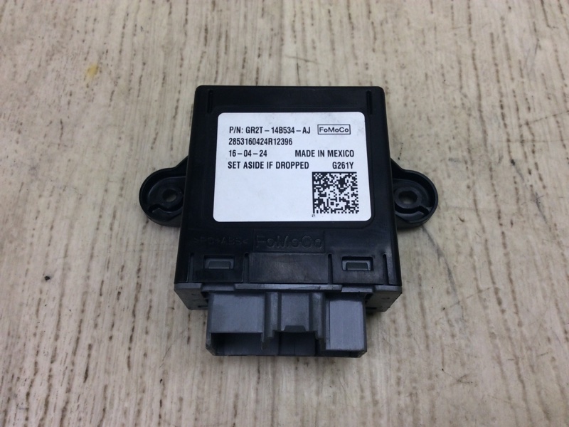 Запчасть блок электронный задний FORD FUSION 14- 2017 SEDAN C20HDTX GR2Z-14B291-E Б/У Блок электронный задний FORD FUSION 14- 2017 SEDAN C20HDTX GR2Z-14B291-E Б/У