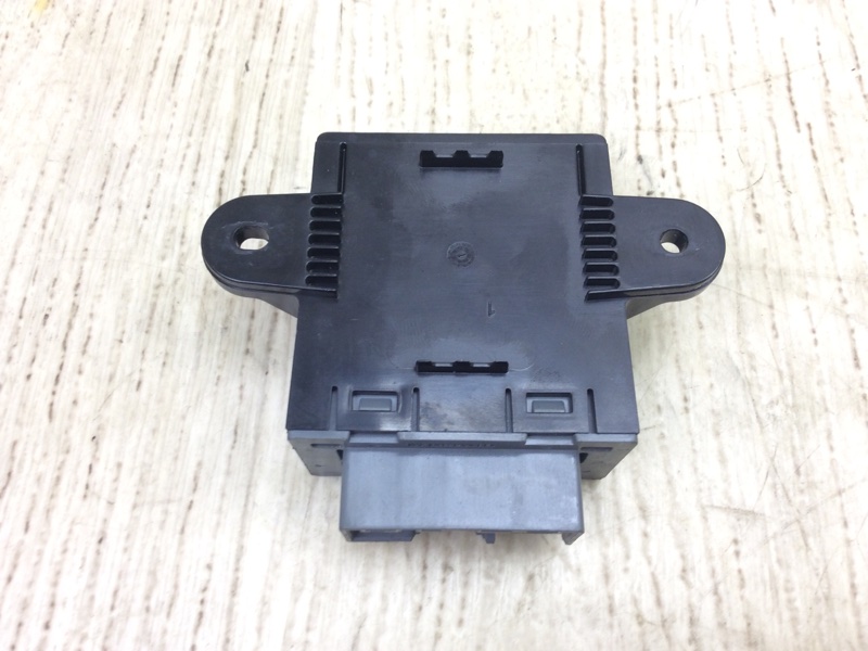 Блок электронный задний FUSION 14- 2017 SEDAN C20HDTX Блок электронный задний FUSION 14- 2017 SEDAN C20HDTX