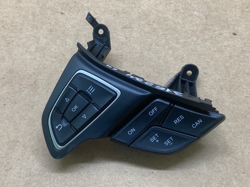 Кнопки на руль левые FORD ECOSPORT 18-22 2021 1.0 L EcoBoost (Fox) turbo GN1Z-9C88-8C Б/У