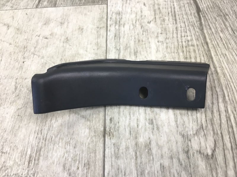 Накладка петли крышки багажника левая OUTLANDER XL 05-13 2007 2.4 4B12