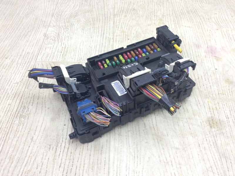 Блок предохранителей салон FUSION 14- 2017 SEDAN C20HDTX