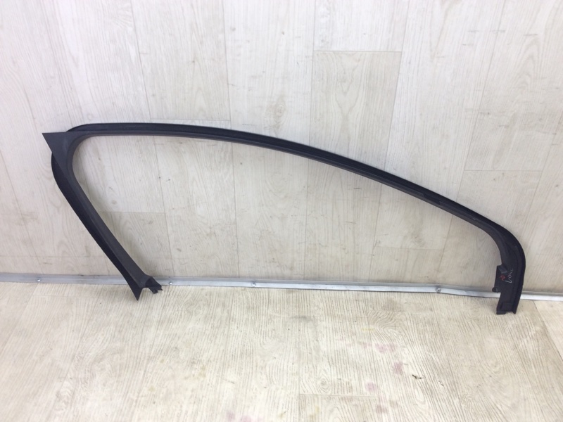 Накладка двери передняя правая FUSION 14- 2017 SEDAN C20HDTX