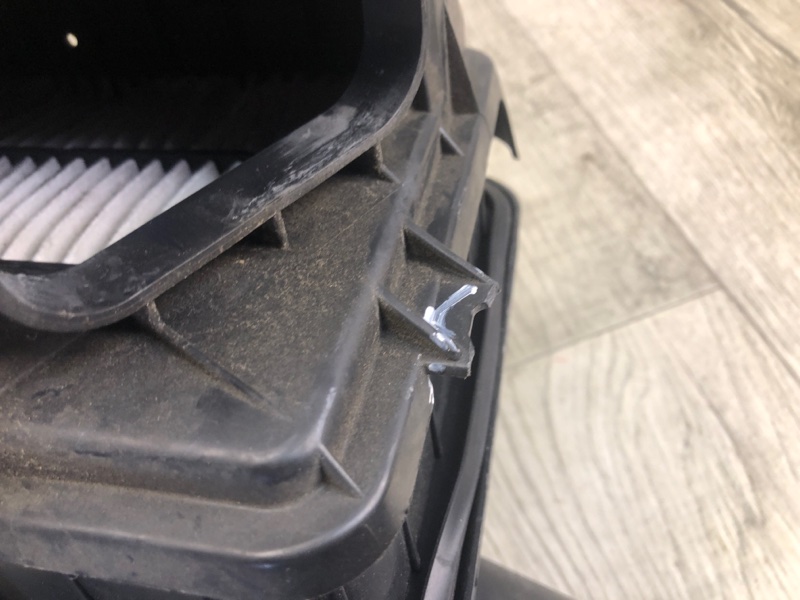 Корпус воздушного фильтра OUTLANDER XL 05-13 2007 2.4 4B12