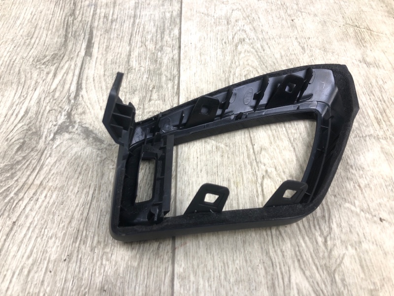 Дефлектор воздушный правый QASHQAI/ROGUE SPORT 14- 2020 J11 2.0L MR20DD