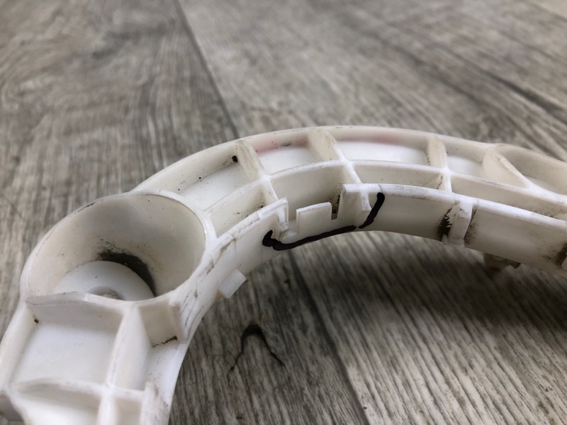 Кронштейн переднего бампера передний правый OUTLANDER XL 05-13 2007 2.4 4B12