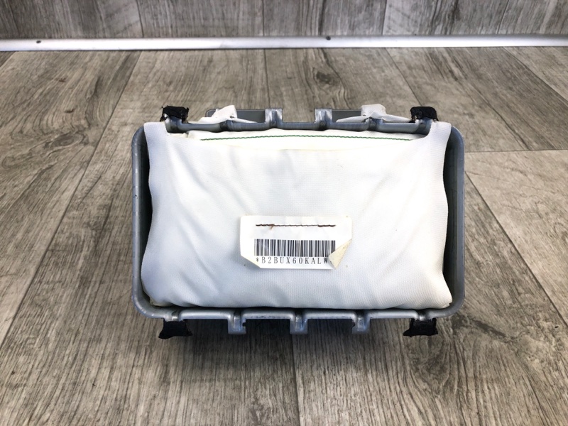 Подушка безопасности пассажира MITSUBISHI OUTLANDER XL 05-13 2007 2.4 4B12 7030A026 Б/У