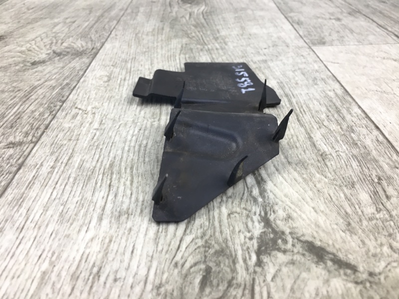 Пластик под лобовое стекло / Жабо левый OUTLANDER XL 05-13 2007 2.4 4B12