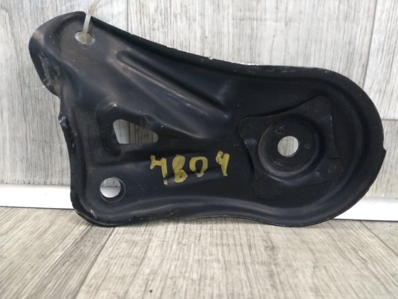 Крепление балки подвески правое CAMRY 30 02-06 2003 MCV30 3.0 1MZFE