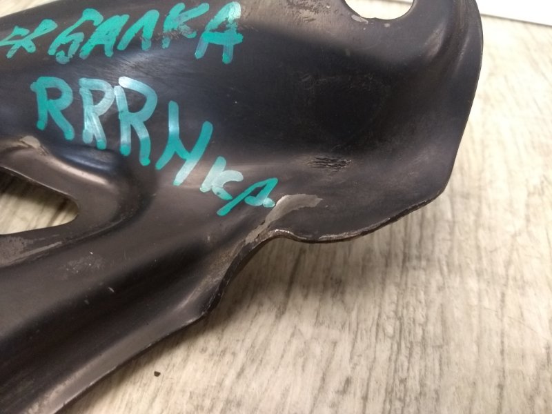 Крепление балки подвески правое TOYOTA CAMRY 30 02-06 MCV30 3.0 1MZFE