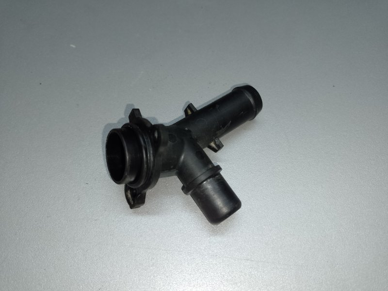 Фланец системы охлаждения MAZDA CX-5 (KF) 16-21 2018 2.5 PY-VPS Б/У