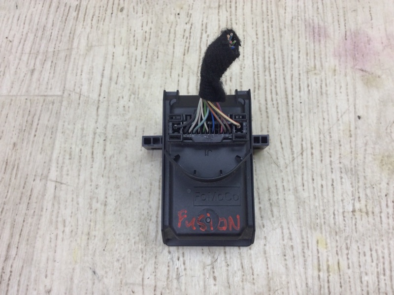 Запчасть блок электронный FORD FUSION 14- 2017 SEDAN C20HDTX FR3Z-14F642-A Б/У Блок электронный FORD FUSION 14- 2017 SEDAN C20HDTX FR3Z-14F642-A Б/У