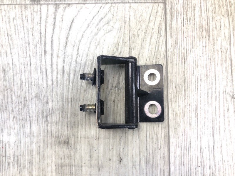 Петля крышки багажника NISSAN QASHQAI/ROGUE SPORT 14- 2020 J11 2.0L MR20DD 90400-6MA0A Б/У