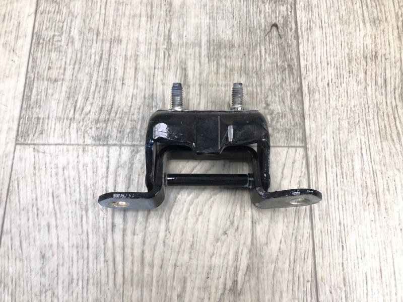 Петля двери верхняя задняя правая QASHQAI/ROGUE SPORT 14- 2020 J11 2.0L MR20DD