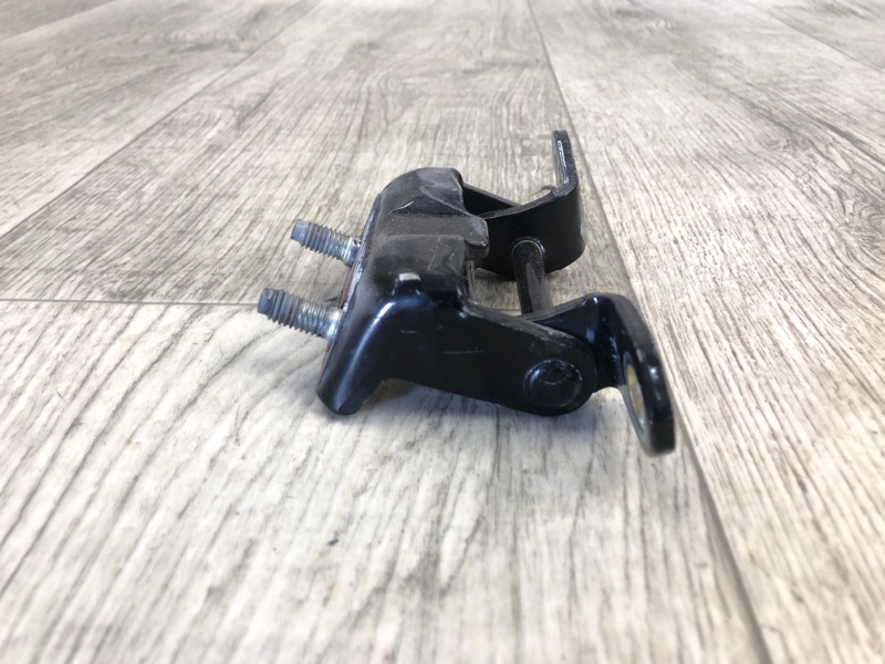 Петля двери верхняя задняя правая QASHQAI/ROGUE SPORT 14- 2020 J11 2.0L MR20DD