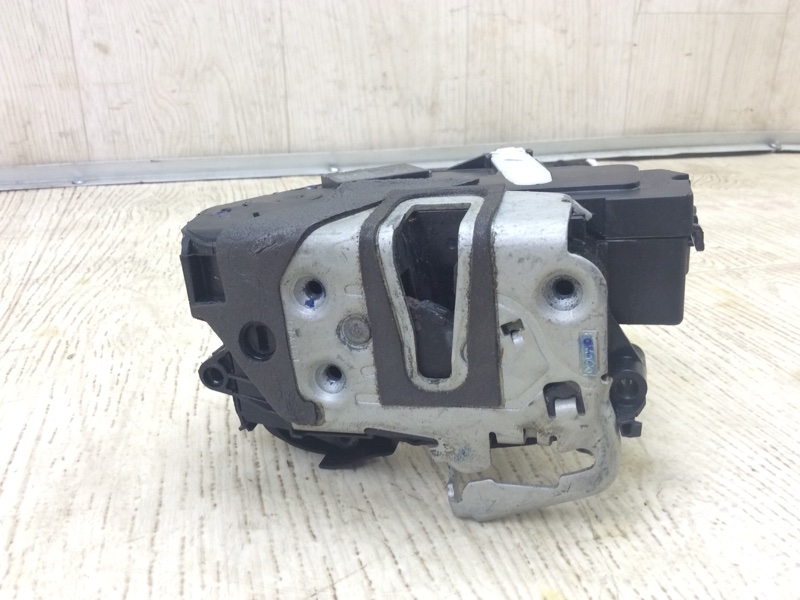 Замок двери передний левый FUSION 14- 2017 SEDAN C20HDTX