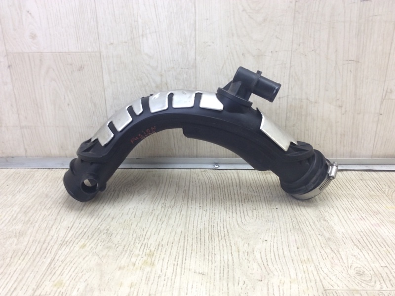 Патрубок воздушного фильтра FORD FUSION 14- SEDAN C20HDTX