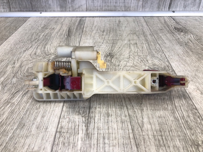 Ручка двери наружная задняя левая FORTE/CERATO TD 08-13 2009 TD 2.0 G4KD Ручка двери наружная задняя левая FORTE/CERATO TD 08-13 2009 TD 2.0 G4KD