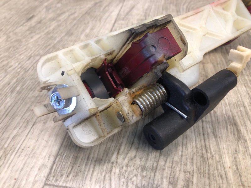 Ручка двери наружная передняя правая FORTE/CERATO TD 08-13 2009 TD 2.0 G4KD