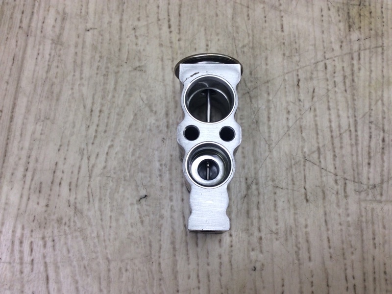 Клапан кондиционера CAMRY 70 17- 2018 GSV70 2.5 A25AFKS