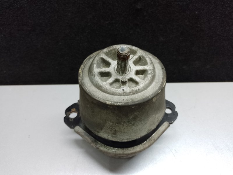 Подушка двигателя TOUAREG 02-10 2007 BHK 3.6