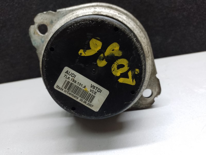 Подушка двигателя VOLKSWAGEN TOUAREG 02-10 BHK 3.6