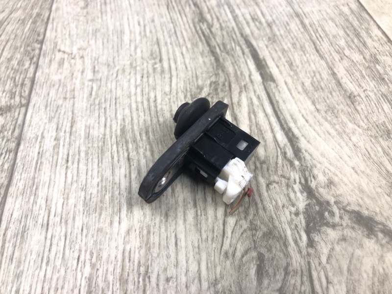 Датчик открытия двери KIA FORTE/CERATO TD 08-13 TD 2.0 G4KD