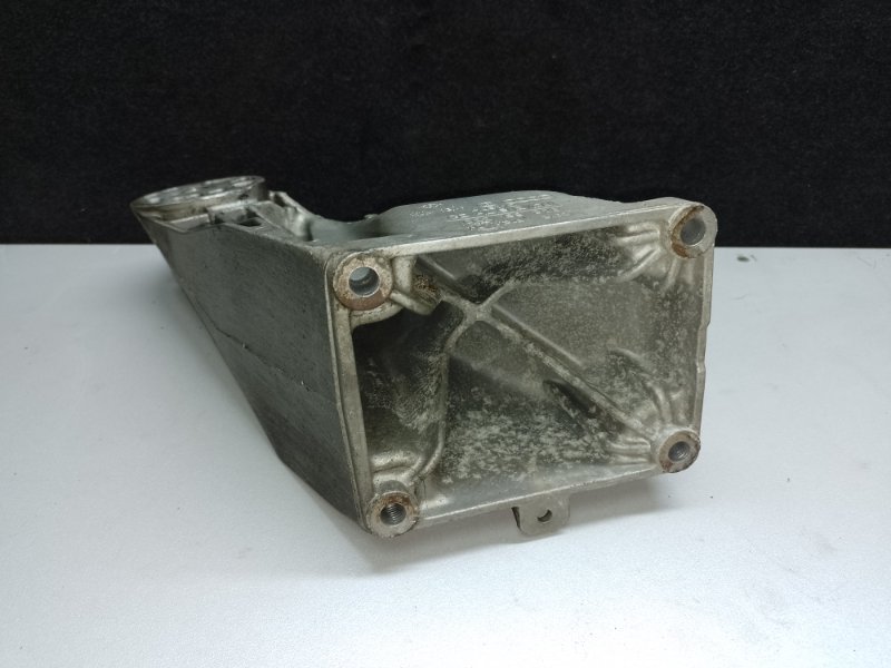 Кронштейн двигателя TOUAREG 02-10 2007 BHK 3.6 Кронштейн двигателя TOUAREG 02-10 2007 BHK 3.6