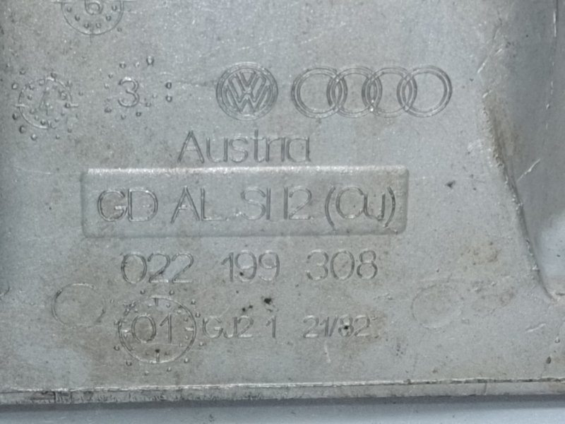 Кронштейн двигателя TOUAREG 02-10 2007 BHK 3.6 Кронштейн двигателя TOUAREG 02-10 2007 BHK 3.6