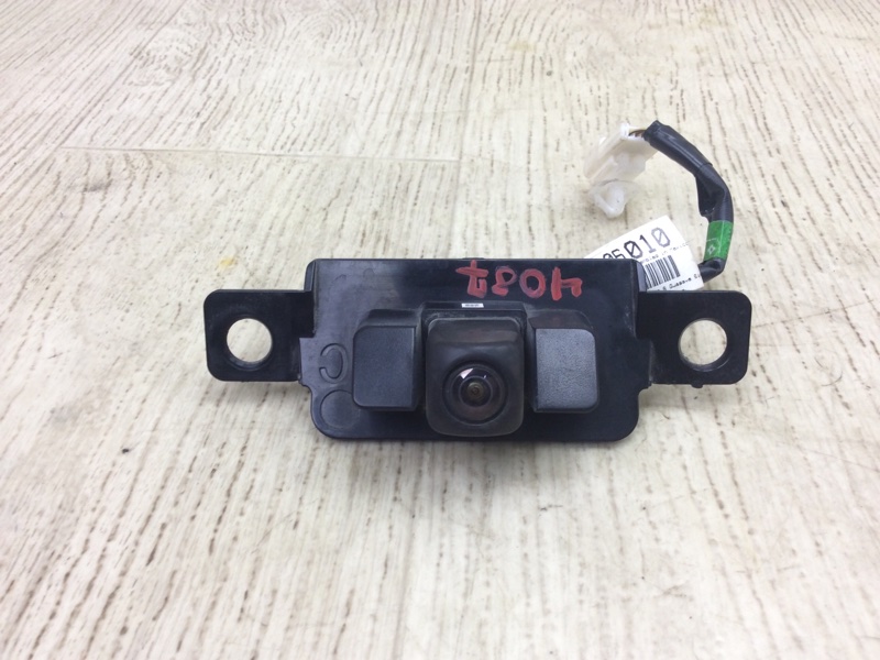 Камера заднего вида TOYOTA CAMRY 70 17- 2018 GSV70 2.5 A25AFKS 8679006090 Б/У