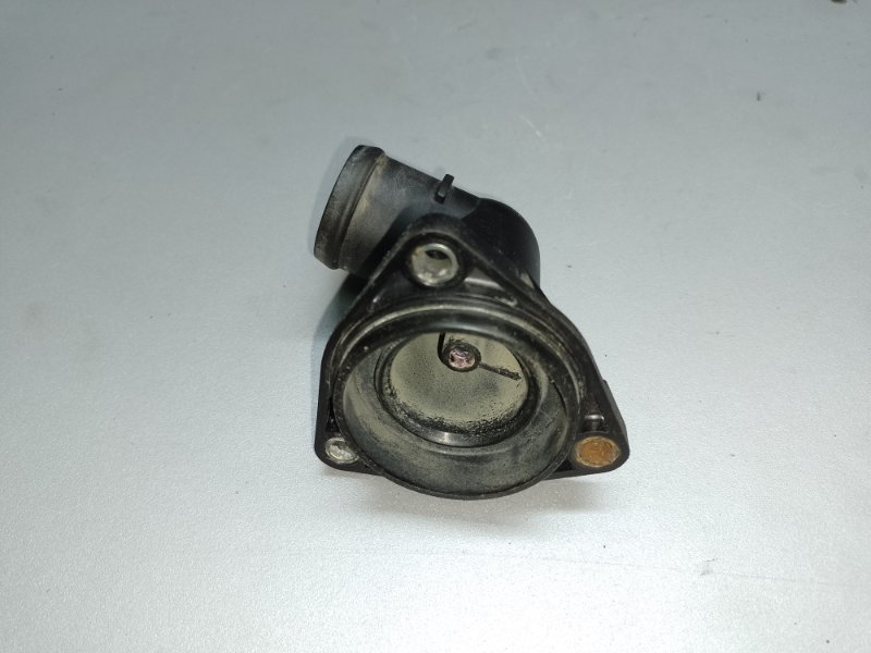 Крышка термостата VOLKSWAGEN TOUAREG 02-10 BHK 3.6